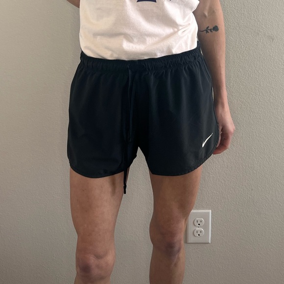 Black Nike dry fit lightweight running shorts - Picture 1 of 7